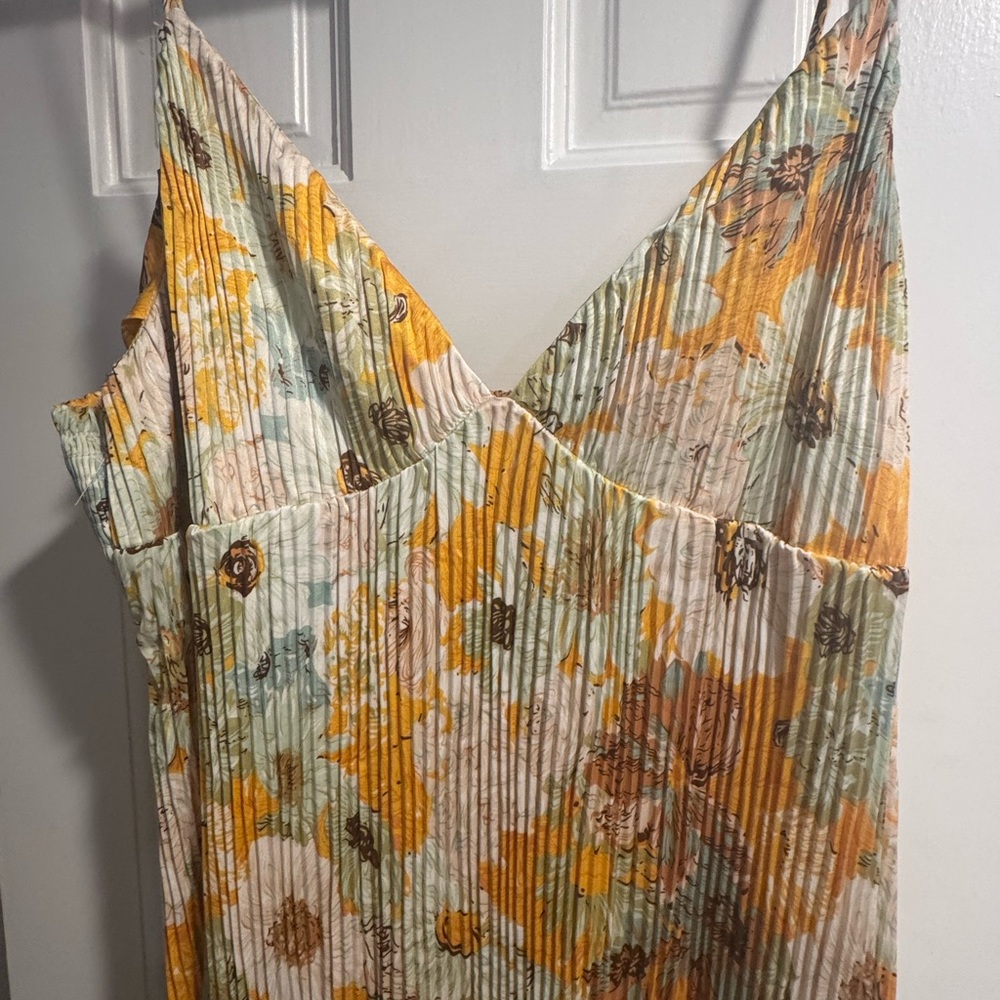 Floral Pleated Dress